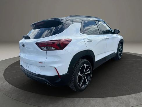 Used 2021 Chevrolet TrailBlazer RS w/ Sun and Liftgate Package AWD/4WD image 5