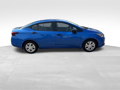 Used 2020 Nissan Versa S FWD image 8