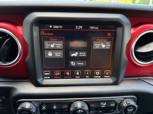 Used 2022 Jeep Wrangler Unlimited Rubicon w/ Dual Top Group AWD/4WD image 72