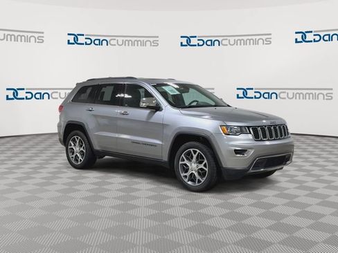 Used 2019 Jeep Grand Cherokee Limited w/ Trailer Tow Group IV AWD/4WD image 2