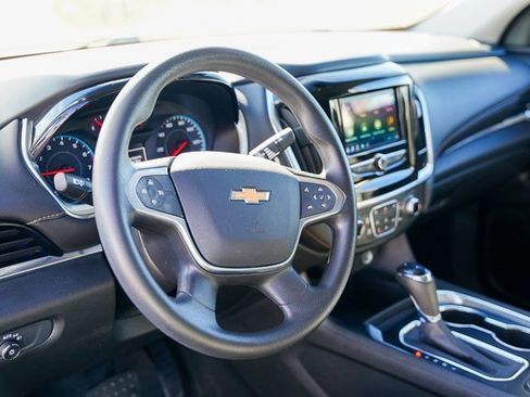 Used 2020 Chevrolet Traverse LS image 9