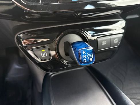 Used 2019 Toyota Prius LE FWD image 20