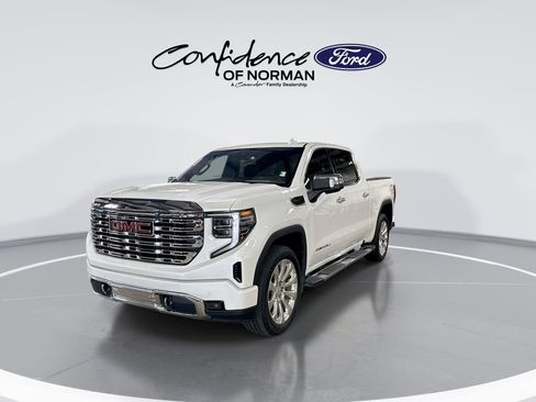 Used 2022 GMC Sierra 1500 Denali AWD/4WD image 3