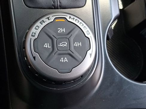 Used 2024 Ford Bronco Badlands AWD/4WD image 28