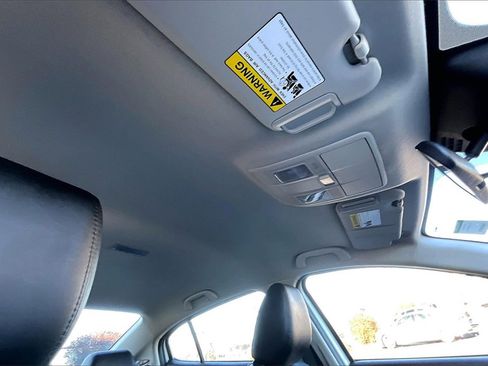 Used 2018 MAZDA MAZDA3 Touring image 15