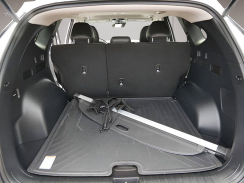 Used 2022 Hyundai Tucson SEL w/ Convenience + Premium Package AWD/4WD image 12
