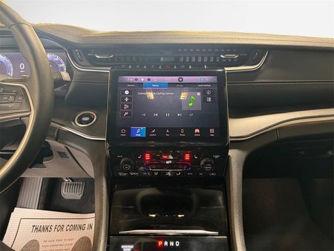 Used 2022 Jeep Grand Cherokee L Limited image 22