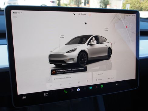 Used 2024 Tesla Model Y Long Range image 25