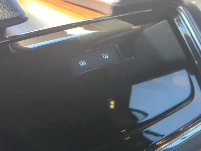 Used 2023 Lincoln Navigator L Reserve AWD/4WD image 26