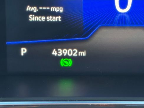 Used 2023 Volkswagen Tiguan S image 29