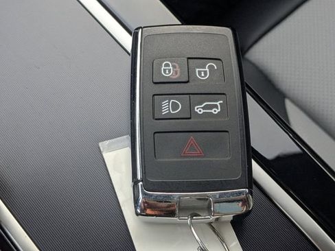 Used 2026 Land Rover Range Rover Velar Dynamic SE image 30