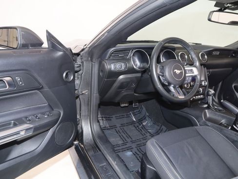 Used 2020 Ford Mustang Convertible RWD image 51