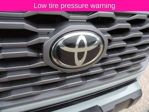 Used 2022 Toyota Tacoma TRD Off-Road w/ Technology Package image 11