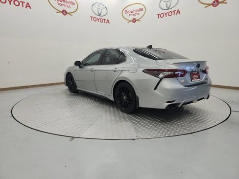 Used 2021 Toyota Camry XSE FWD image 6