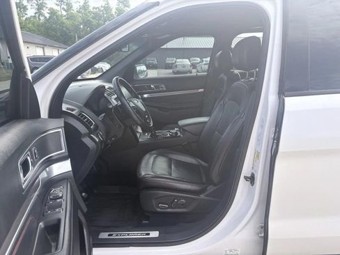 Used 2017 Ford Explorer Sport AWD/4WD image 11