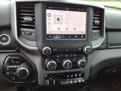 Used 2022 RAM 1500 Big Horn AWD/4WD image 13