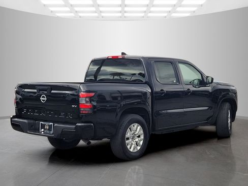 Used 2023 Nissan Frontier SV image 4