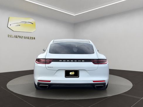 Used 2018 Porsche Panamera image 6
