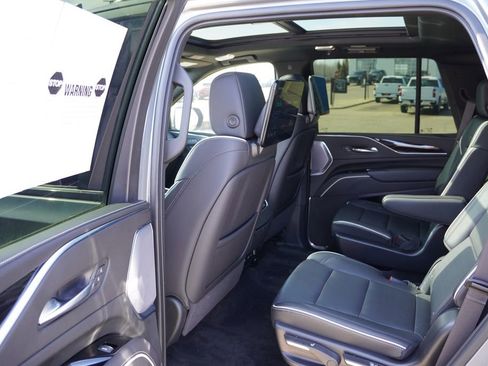 Used 2022 Cadillac Escalade Sport w/ Touring Package image 20