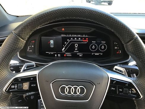 Used 2024 Audi RS 7 Performance AWD/4WD image 13
