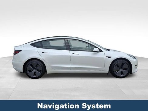 Used 2023 Tesla Model 3 Standard Range RWD image 9