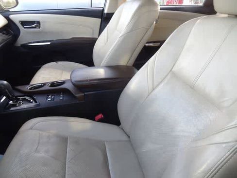Used 2014 Toyota Avalon Limited FWD image 11