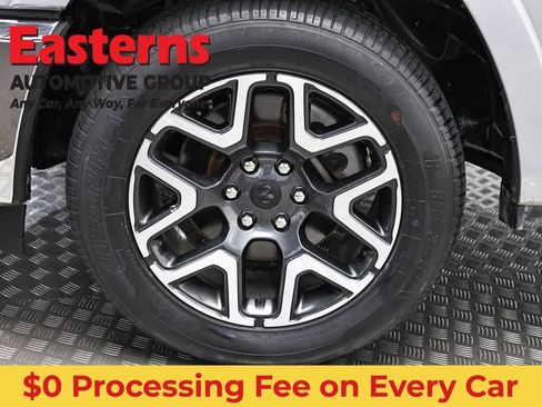 Used 2025 RAM 1500 Laramie AWD/4WD image 35