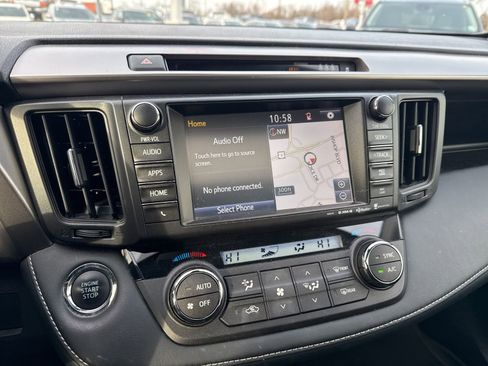 Used 2018 Toyota RAV4 XLE image 18