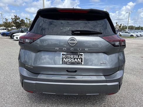 Certified 2024 Nissan Rogue SL image 5