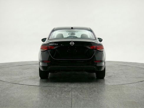 Used 2025 Nissan Sentra SV image 7