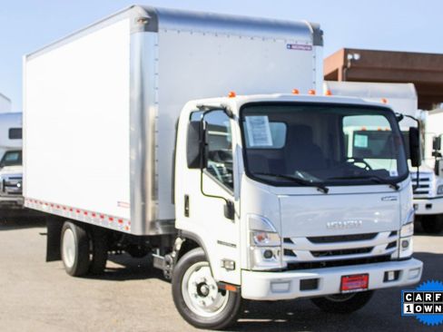 Used 2024 Isuzu NPR HD image 2
