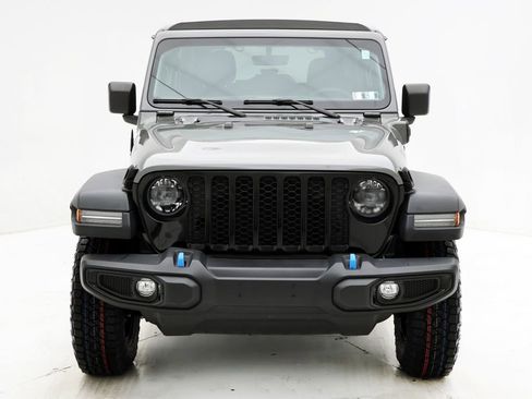 Used 2023 Jeep Wrangler Unlimited w/ Sun & Screen Package image 5
