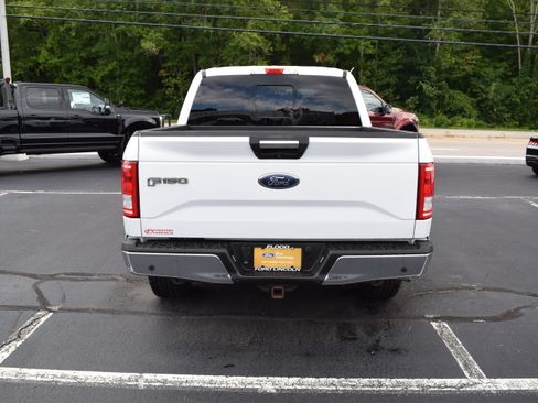 Used 2017 Ford F150 XLT w/ Equipment Group 302A Luxury AWD/4WD image 4