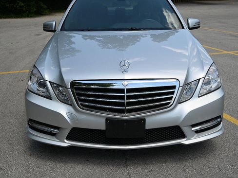 Used 2012 Mercedes-Benz E 350 4MATIC Sedan image 2