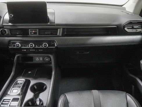 Used 2025 Honda Pilot EX-L image 35