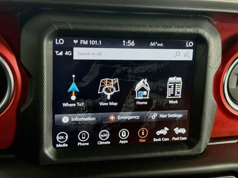 Used 2022 Jeep Wrangler Unlimited Rubicon w/ LED Lighting Group AWD/4WD image 14
