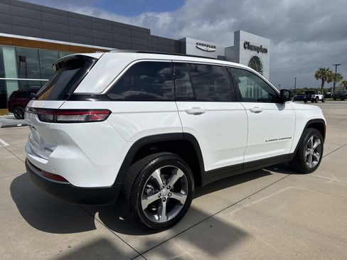 Used 2026 Jeep Grand Cherokee Limited RWD image 7