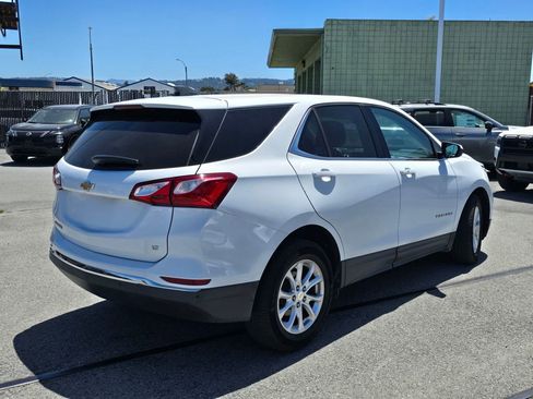 Used 2020 Chevrolet Equinox LT w/ Driver Convenience Package FWD image 4
