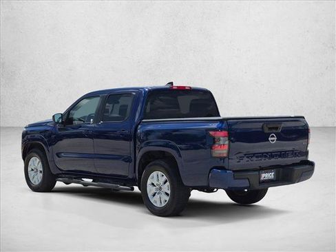 Used 2023 Nissan Frontier SV RWD image 8