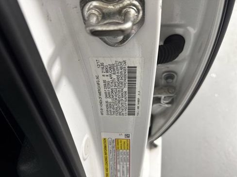 Used 2018 Honda Accord LX image 35
