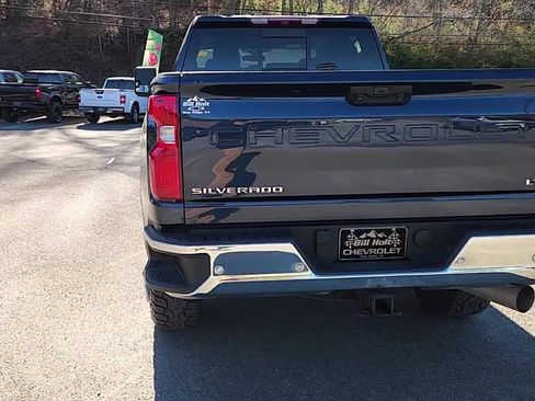 Used 2023 Chevrolet Silverado 2500 LTZ w/ LTZ Plus Package image 7