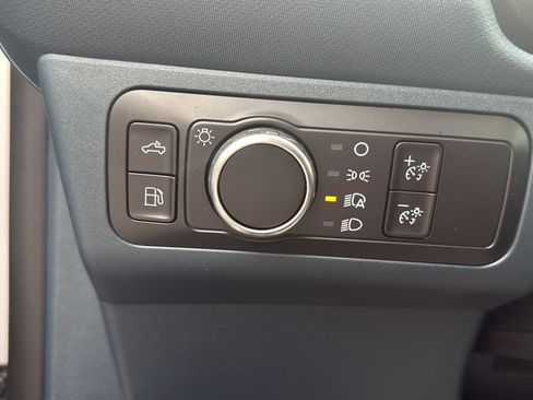 New 2025 Ford Maverick XLT w/ XLT Luxury Package FWD image 24