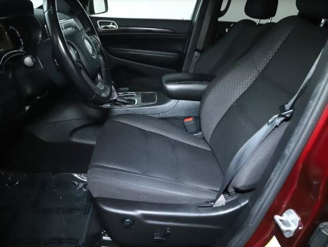 Certified 2020 Jeep Grand Cherokee Laredo AWD/4WD image 18