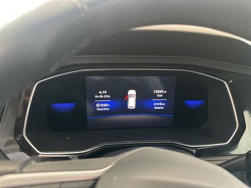 Used 2023 Volkswagen Jetta SE image 3