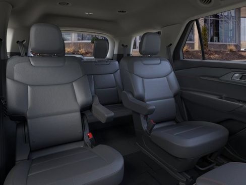 Used 2026 Ford Explorer Active w/ Active Comfort Package AWD/4WD image 13