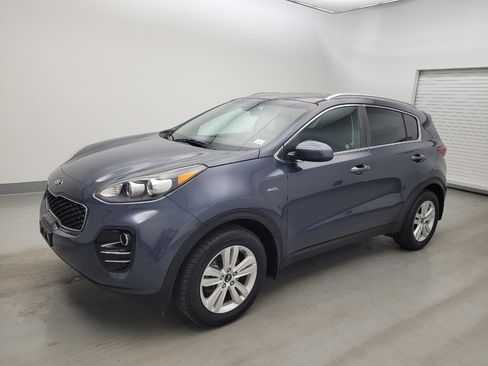 Used 2019 Kia Sportage LX w/ LX Popular Package AWD/4WD image 2