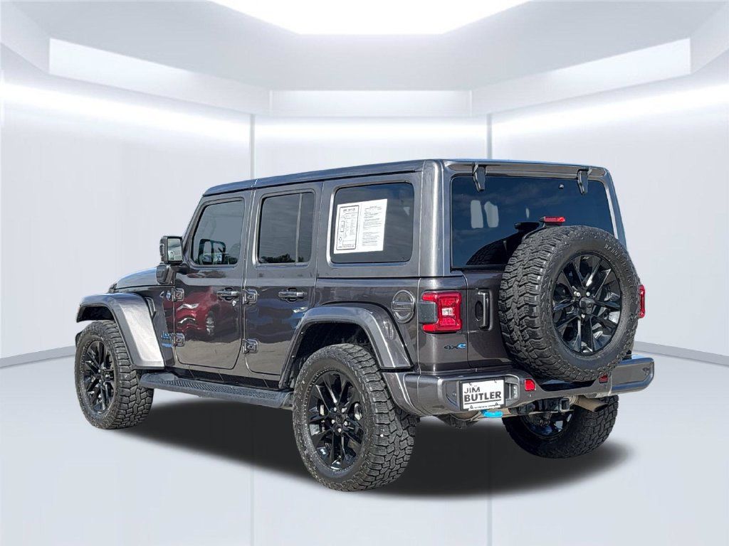 Used 2021 Jeep Wrangler Unlimited Sahara AWD/4WD image 4