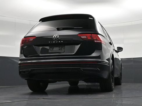 Used 2023 Volkswagen Tiguan SE R-Line FWD image 19