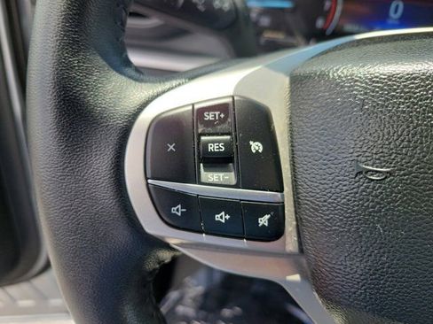 Certified 2023 Ford Explorer XLT RWD image 21