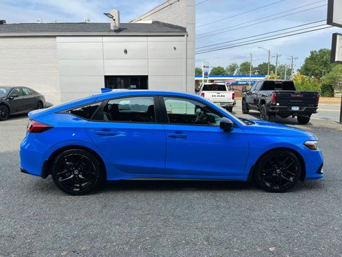 Used 2024 Honda Civic Sport image 3